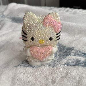 Hello Kitty Beaded Figurine with Pink Heart